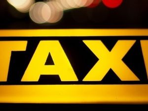 Supporting image for story: Taxi driver had internet problems while attending online speeding