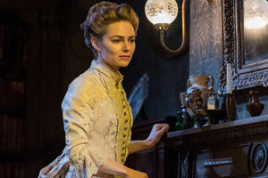 Supporting image for story: Gaslight, New Alexandra Theatre, Birmingham - review and pictures