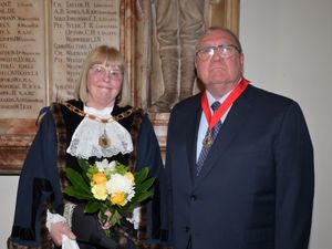 Supporting image for story: 'This community deserves better' - Two Walsall councillors resign from Labour Party over £20million government funding row