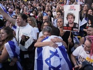 Supporting image for story: First of surviving Israeli hostages handed over to Red Cross by Hamas