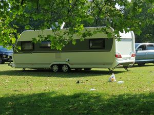 Supporting image for story: Travellers set up encampment at Wolverhampton park