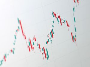 Supporting image for story: China’s central bank cuts interest rates in a move to bolster the economy