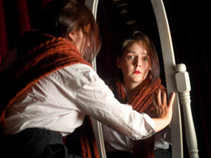 Supporting image for story: Sisters bring one-woman gothic show to region ahead of Edinburgh Festival Fringe 