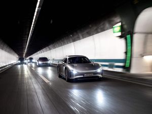 Supporting image for story: The Mercedes Vision EQXX covers 626 miles on one charge