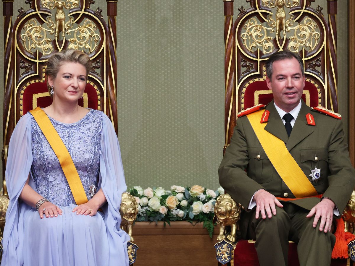 Luxembourg crowns new grand duke after abdication