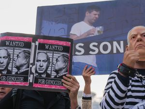 Supporting image for story: Netanyahu gives evidence for first time in corruption trial