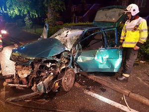 Supporting image for story: Four teenagers suffer multiple injuries in Oldbury crash