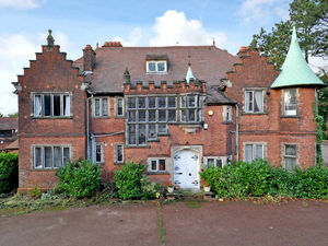 Supporting image for story: IN PICTURES: Former Royal Wolverhampton School's headteacher's home could be your castle for £600k
