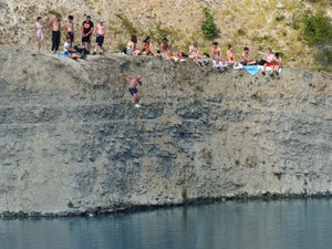 Supporting image for story: MP urges public not to trespass at disused 'blue lagoon' quarry pool