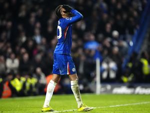 Supporting image for story: Chelsea throw away two-goal lead to drop points at home to Leeds