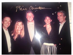 Supporting image for story: Jeffrey Epstein associate Ghislaine Maxwell seeks prison release