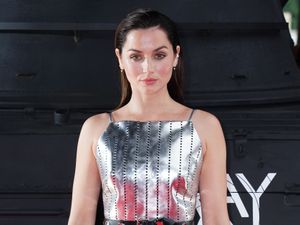 Supporting image for story: Ana De Armas and Quentin Tarantino among presenters for 2023 Golden Globes