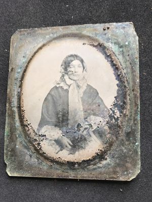 The photograph of a Victorian woman found in the garden