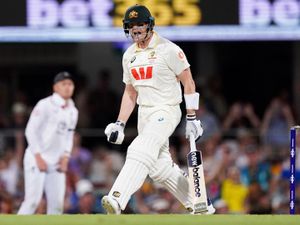 Supporting image for story: England staring down Ashes barrel after bruising defeat in Brisbane