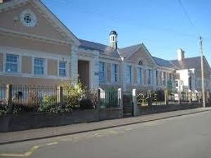 Supporting image for story: Volunteers to paint village school