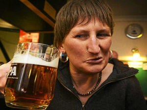 Supporting image for story: Doreen Tipton talks ahead of Midlands dates and Wolverhampton panto return