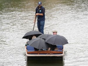 Supporting image for story: Football fans set for sunshine ahead of Euros final