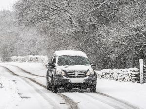 Supporting image for story: How to prepare your car for the Christmas holidays