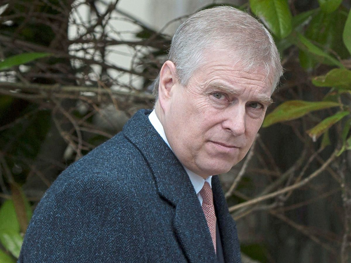Prince Andrew gives up Duke of York title and honours ahead of Giuffre book