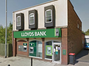 Supporting image for story: £25,000 reward on offer after staff tied up in Aldridge bank robbery