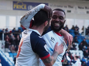 Supporting image for story: Telford 4 Droylsden 2 - Report and pictures