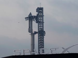 Supporting image for story: SpaceX’s Starship rocket makes its fourth test flight from Texas