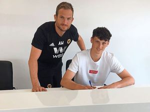 Supporting image for story: From Rushall Olympic to Wolves: 'Dream come true' for new signing