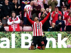 Supporting image for story: Wilson Isidor leaves it late to secure last-gasp victory for Sunderland