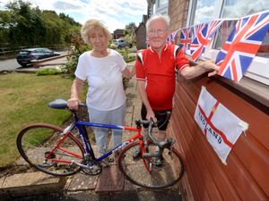 Supporting image for story: Cycling-mad couple who have one of the best views of the Time Trial route
