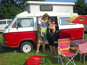 Supporting image for story: Thieves steal Shropshire family's treasured camper van