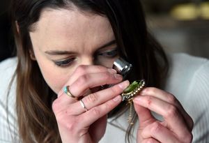 Maryanne Lineker-Mobberley valuing an item