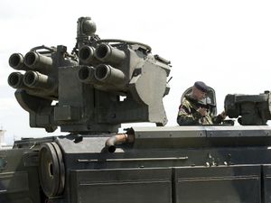 Supporting image for story: Which weapons are the UK and other countries sending to Ukraine?