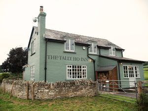 Supporting image for story: 'Massive achievement' as inn named Shropshire Pub of the Year months after reopening
