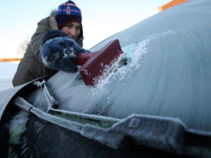 Supporting image for story: Drivers could be fined £2,500 for a little-known mistake this winter