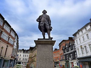 Supporting image for story: Open letter: Former council leader calls for Shrewsbury's Robert Clive statue to be put in museum 