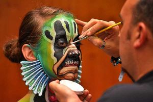 Matteo Arfanotti from Tuscany puts the finishing touches to his work