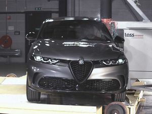 Supporting image for story: Alfa Romeo Tonale and Cupra Born score full five stars in latest Euro NCAP tests