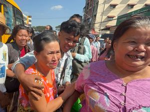 Supporting image for story: Myanmar releases thousands of prisoners to mark Independence Day
