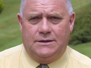 Supporting image for story: Alan Godding, who was one of the pioneering team who launched the Shropshire Star in 1964, has died at the age of 83.