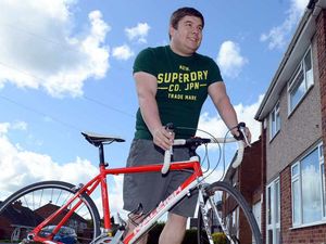 Supporting image for story: Cyclist embarking on 296-mile trip from London to Paris