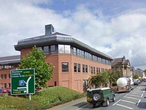 Supporting image for story: Newtown traders campaigning for rent cuts