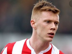 Supporting image for story: Shrewsbury Town: Get to know latest arrival Sam Clucas
