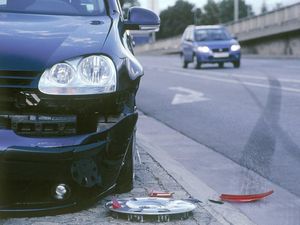 Supporting image for story: Wider cars mean increased chance of country road scrapes, insurer warns
