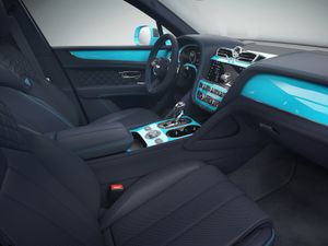 Supporting image for story: Bentley Bentayga customisation options expanded through Mulliner’s Personal Commissioning Guide