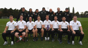 Nuno gathers his entire staff to celebrate his manager of the month award for September (AMA)