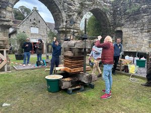 Millenium Apple Press