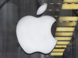 Supporting image for story: Apple admits Foxconn factory used too many temporary workers