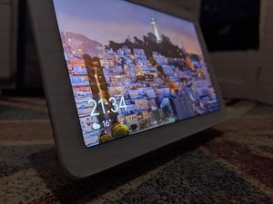 Supporting image for story: Should you buy… the Google Home Hub?