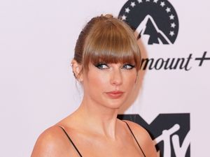 Supporting image for story: Taylor Swift shakes off US copyright lawsuit