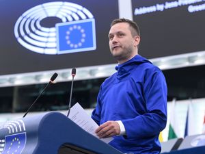 Supporting image for story: Greenland’s leader urges EU to invest in island’s infrastructure